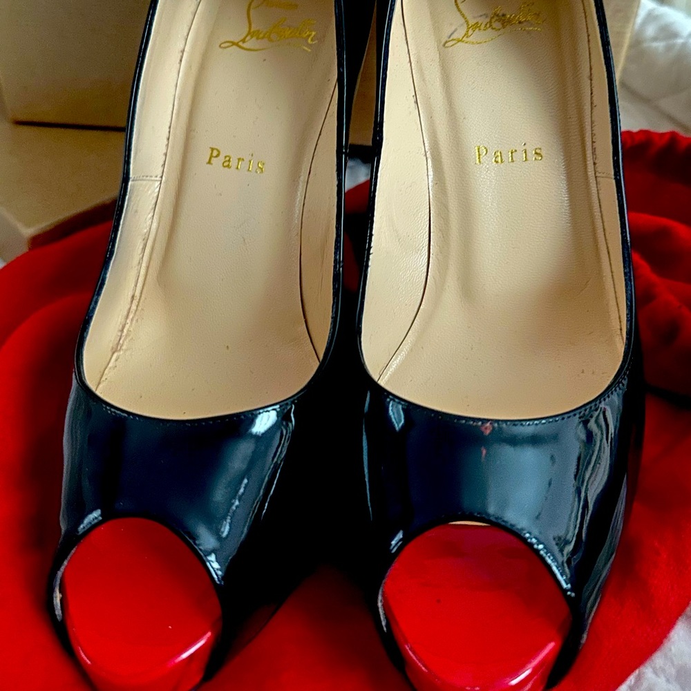 Authentic Christian Louboutin Very Prive 120 Patent Black/Red Size 39